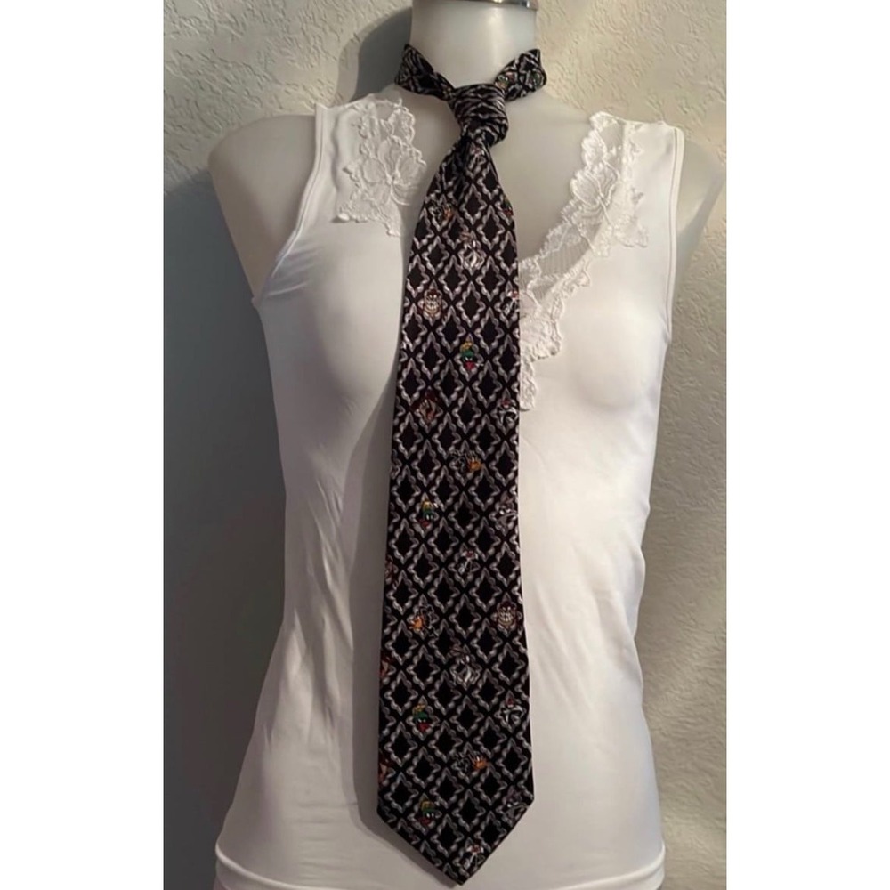 Looney Tunes‎ cartoon character neck tie